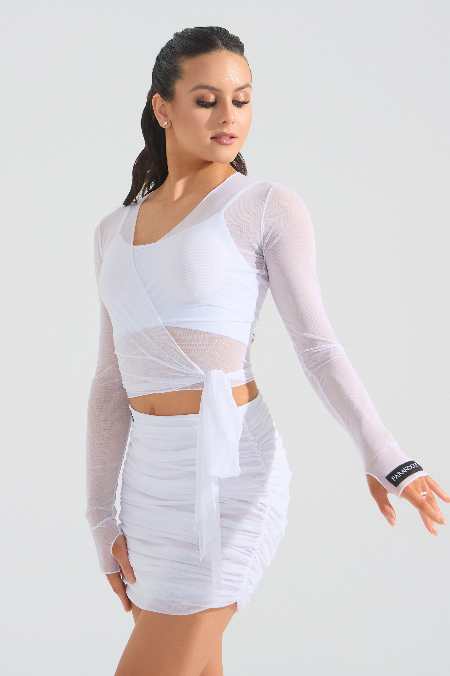 Блузка на запах из сетки