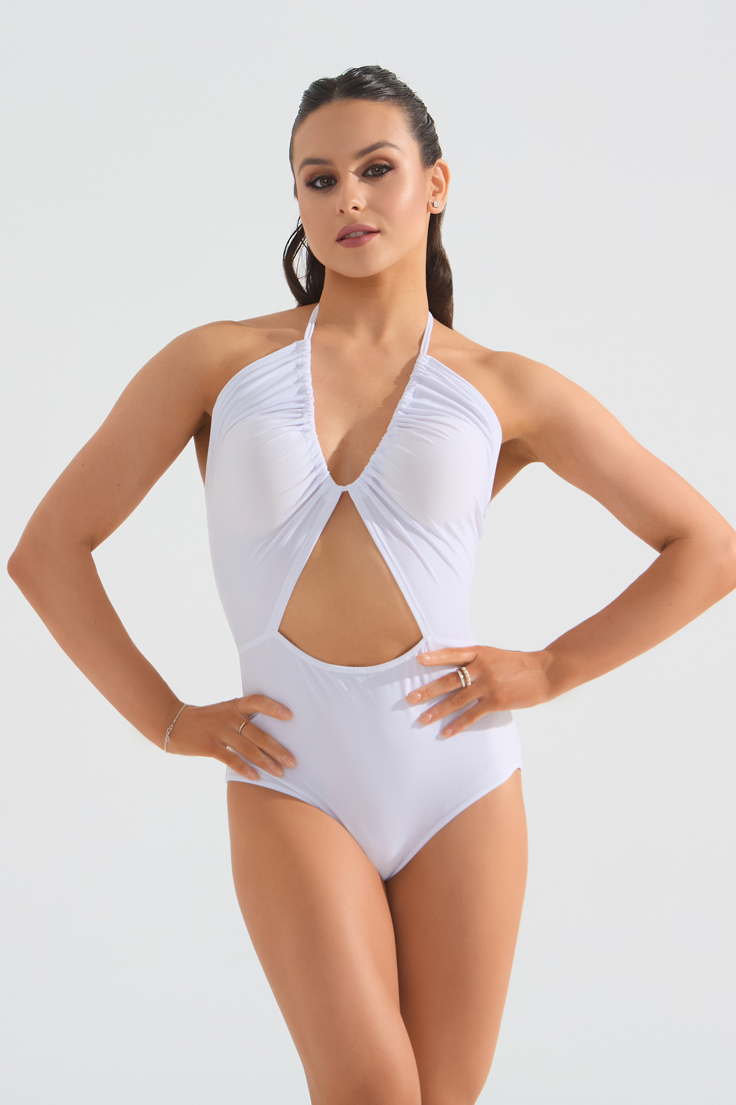 Боди со сборкой на груди